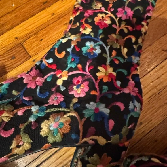 🌸 Vintage 1971 Golo Embroidered Boots – Museum Piece The Met Costume institute - Picture 14 of 15